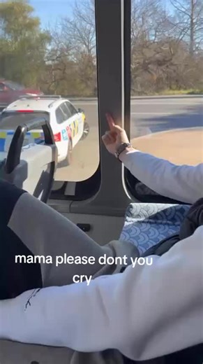 mama please dont you cry 😭@v4nn.m | mama please don't cry