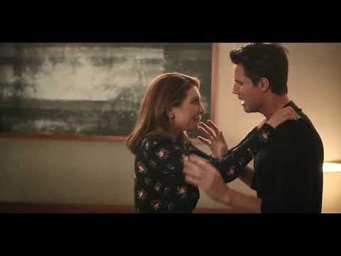 Desperados / Kiss Scene (Robbie Amell and Nasim Pedrad)