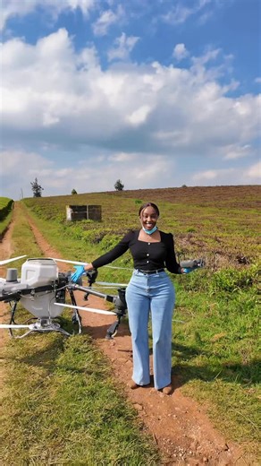 Dr. Lindah Muthoni (Ph. D) on Instagram: "New vlog is up! Boy oh boy, i am so fascinated by drones 🫠🫶. I was scared to fly this one but my friend Chris, pushed me out of my comfort zone and I am so glad he did. One of my favorite days this year ♥️"