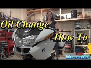 Change the engine oil and oil filter on BMW R1200 RT