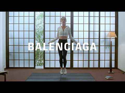 « On Repeat » Sneaker Campaign