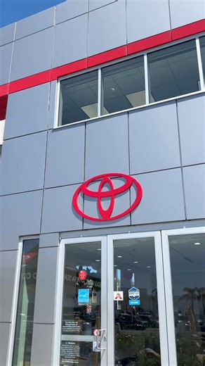 Shop smart with SmartPath - the smartest path to purchase and service your Toyota 🤯 See up to date current inventory AND accurate pricing online. Your Toyota. Your Way! Check out our story to try it for yourself 🚗💨. #toyotasmartpath #smartpath #letsgoplaces #venturacountybusiness #venturabusiness #usedcardealer #newcardeals #2020tacoma #howtobuyacar #usedcarlot #cardealers #buyingacar #howtobuyusedcar #usedcarsonline #usedcarsforsale #usedvsnew #toyotacertified #certifiedtacoma #newcarwhodis 