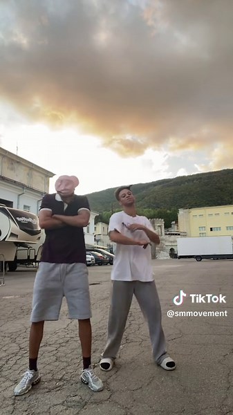 Learn How to Dougie Dance: Step-by-Step Guide