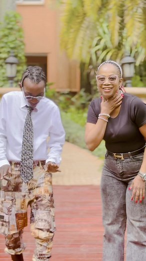 Che Che: Exploring Insurance Jobs in Uganda