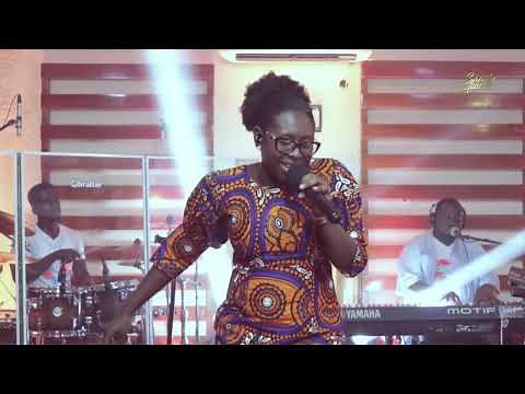 GHANA GOSPEL LIVE REGGAE PART 2 WITH SANDY ASARE AND CREW