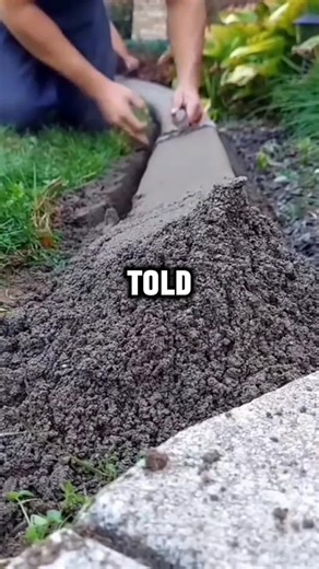 Olaf Wanders Off at Disneyland Paris - New World of Frozen!