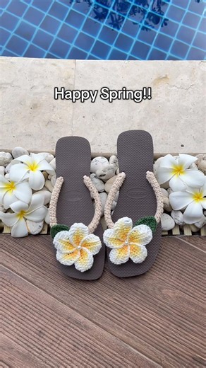 Tutorial for these flip-flops are on my channel🫶 #crochet #crochettutorial