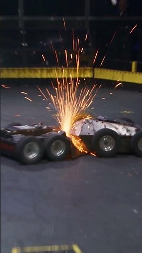 battlebot-6 #viral #battlebots #robotcombat #engineering #robotics #combatrobotics #destruction