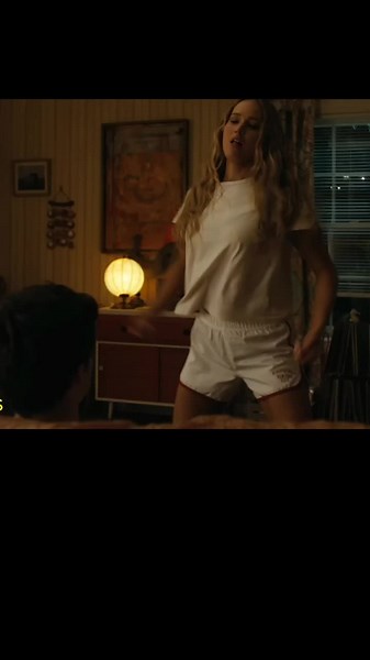 Jennifer Lawrence Dance Video Showcase