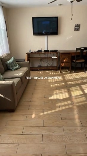 🎥 @clatchetnurse ・・・ first assignment vs . fifth assignment | Travel Nursing.org