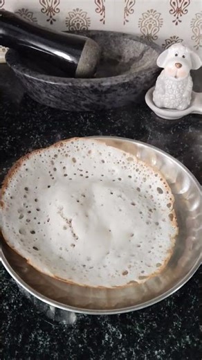Soft appam + coconut milk = love 🥥🤍”#Appam#HomemadeAppam#SoftAppam#TraditionalFood#SouthIndianfood#