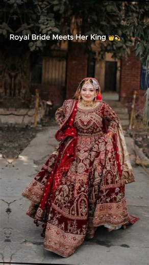 Pakistani Bride & Groom Dress 2026 | Beautiful Wedding Dress #wedding #bridegroom #couple #shortfeed