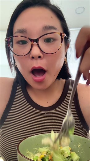 perdóneme la agresividad pero me pasooooo. Me estaban preguntando no sé qué vaina y la otra sale diciendo esto xd señora que me importaaaa