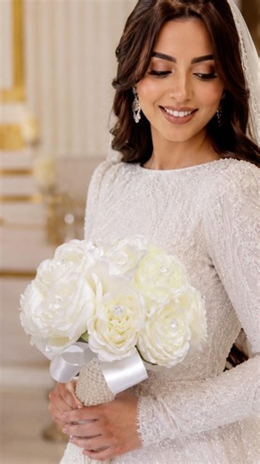 Handmade bridal bouquet tutorial 👰💐 #stepbysteptutorial #bridalbouquettutorial #weddinginspiration