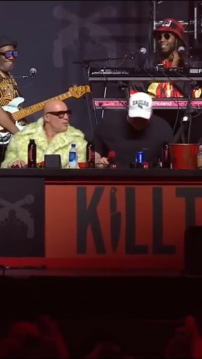 The crowd hated him!! #killtonyclips #shanegillis #joerogan | Kill Tony Podcast