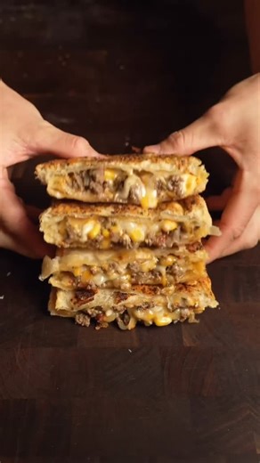 Great Recipes on Instagram: "🌮 Taco Hot Pockets Recipe by @owen.han Ingredients • 1 lb ground beef • 1 small onion, diced • 1 packet taco seasoning • ½ cup corn • ½ cup fire-roasted tomatoes • Salt & pepper, to taste • Splash of beef or chicken broth • 2 tbsp sour cream • 2 tbsp chopped cilantro • 2 sheets puff pastry, thawed • Colby Jack cheese (shredded) • 1 egg (for egg wash) ⸻ Avo Crema • 1 ripe avocado • 1 jalapeño • 2–4 garlic cloves • Handful of cilantro (about ¼ cup packed) • ¼ cup sour