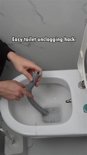 🚽 Easy Toilet Unclogging Hacks That Actually Work!