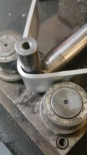 BENDING STEEL WELDED SPECIMEN DURING MECHANICAL TEST IN LABORATORY AS PER ASME IX