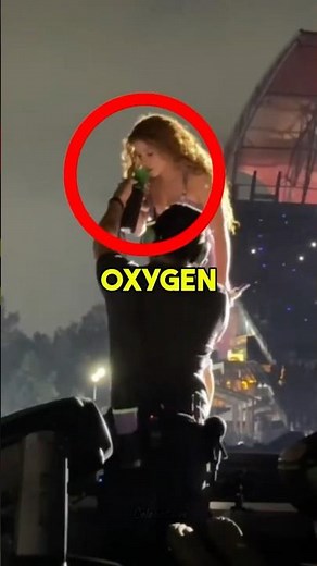 Why Taylor Swift Couldn’t Breathe On Stage?
