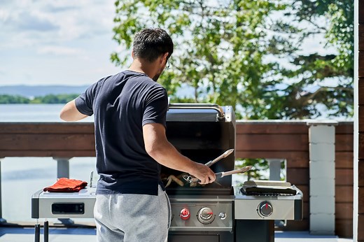 Our Pros Say These Are the Best Gas and Charcoal Combo Grills You Can Buy
