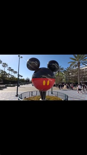 A full day of magic, thrills, and unforgettable moments at California Adventure ☀️ From the first ride to the last smile — this is what memories look like. #CaliforniaAdventure #DisneyCaliforniaAdventure #DisneyParks #DisneyMagic #DisneyVibes #DisneyReels #ReelsDisney #DisneyContent #ThemeParkLife #ThemeParkVibes | lucas.ficherr | Facebook