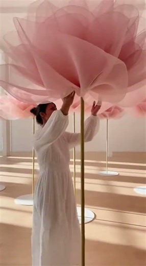 Soft kinetic peony bloom—pure tactile poetry in motion 🌸