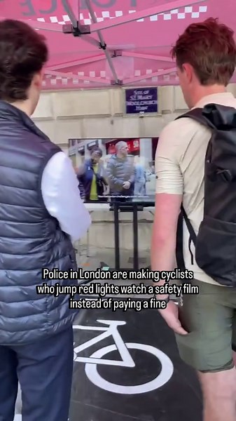 Cyclists in London Watch Film Instead of Fine for Red Light?