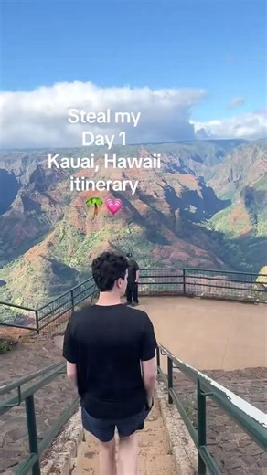 STEAL MY ITINERARY: Kauai Day 1 | Na Pali Coast Boat Tour, Dolphins & Waimea Canyon