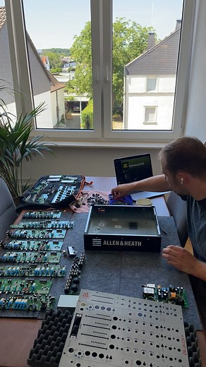 Xone 92 Mixer Cleaning and Reassembly Process