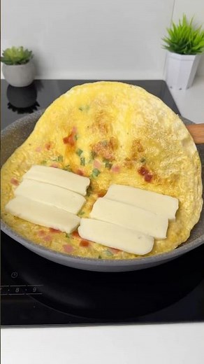 PERFECTLY GOLDEN CHEESY EGG TORTILLA EVERY TIME!