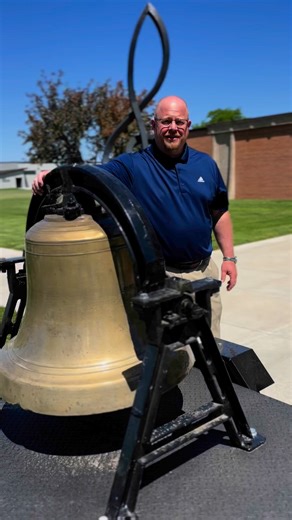 7.2K views · 128 reactions | GCCC President Dr. Ryan Ruda ringing the victory bell to end another successful academic year!! Here's to old and new traditions in #BusterNation!癩 | Garden City Community College | Facebook