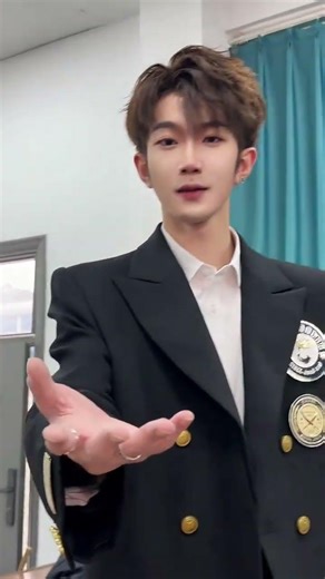 Unlock the Secret: How Teachers Decode Student Hints