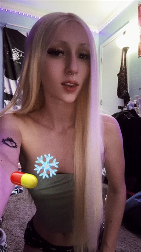 clo (@c30mm3)’s videos with original sound - 𝐛𝐥𝐨𝐨𝐝𝐲