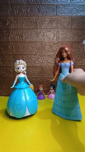 CUTE TRANSFORMING ELSA AND TRANSFORMING ARIEL #disneyprincess #ariel #elsa