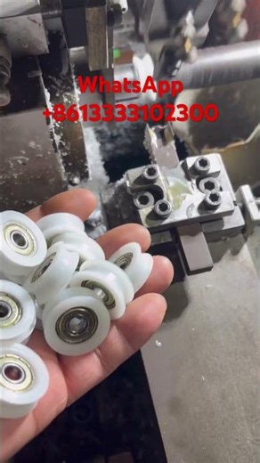 Miniature bearing-coated pulleys, bearing wheels, rubber-coated wheels.