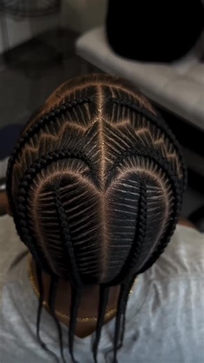 𝗕𝗿𝗮𝗶𝗱𝗦𝘁𝗮𝗿𝘇 🌟 on Instagram: "An example for clean crispy braids. Follow @braidstarz to never miss fresh, high‐quality braid styles from around the world! Braid by @kia_uhearme (All rights and credits go to the original creator) Got a stunning braid? • Send us your photos & videos • Tag us in your posts for a chance to be featured! 🤩 For promos & collaborations, DM bellow pages: ⬇️ 🔹 @braidstarz 🔹 @braidstarz_ad Our mission: Introducing braiders globally and connecting you with the b