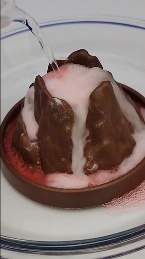 DIY Volcano Experiment For Kids! 3 Simple Ingredients