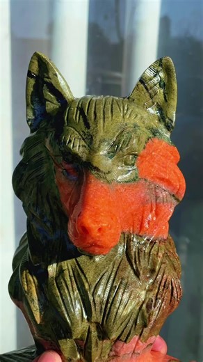 Jade wolf carving#cryatallove#crystalcarving#wolfcarving#crystalshop#