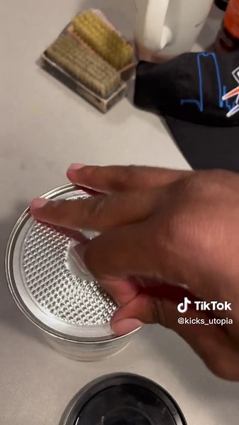 Custom Jordan 1 Heritage Coffee Dye Customization Process