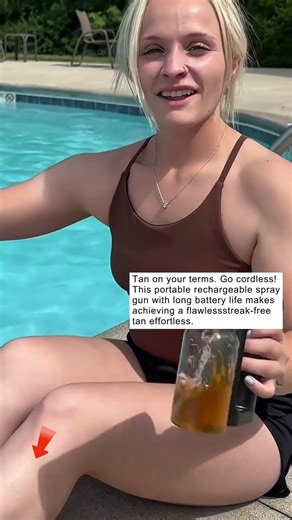 🌴 Rechargeable spray tan machine for effortless, even color. #selftan #travelbeauty