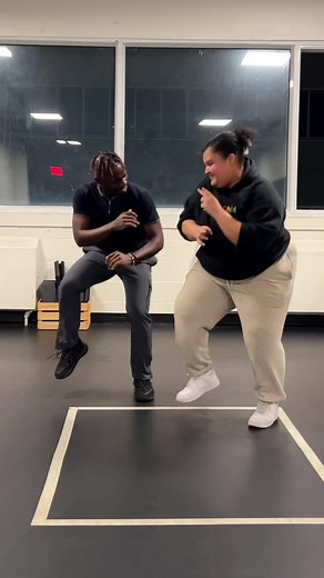 Eye Contact Dance Challenge: One Side Dance with CutyKim.Dance