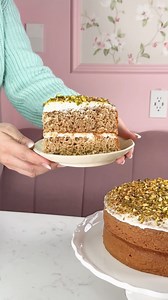 💚✨ Pastel Pistachon: nuevo, intenso y con el toque de pistache que lo cambia todo. 🍰💥 #DulceNoviembre | Dulce Noviembre Pastelería