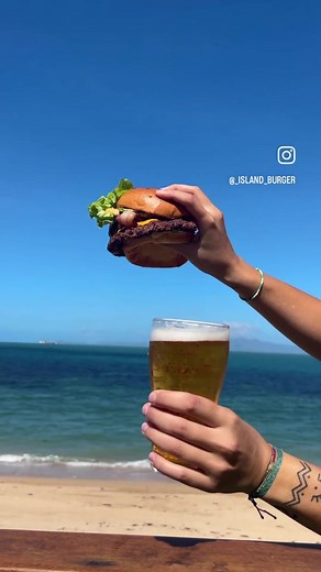 We are the island bar and our kitchen is island burger !! We bring you beers and burgers everyday lf the week!!! #beers #burgers #instagram #magneticisland #australia #2023travel #travelaustralia #thisismagneticisland #queensland #townsville #oceanview