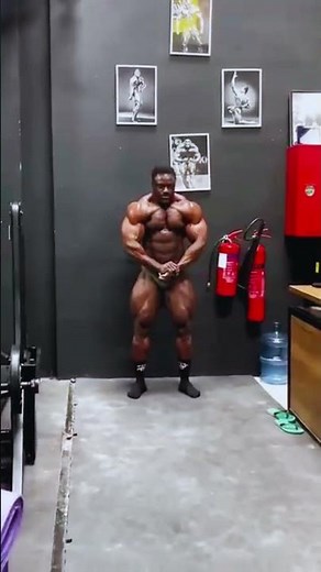 African Bodybuilder Edward A. Kargbo Posing