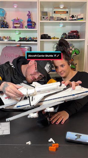 Aircraft Carrier Shuttle LEGO Build