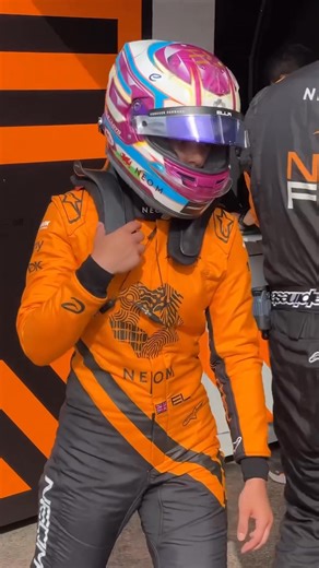 Last year, Formula E hosted an inaugural all-women’s test as part of their Season 11 pre-seasoning testing and it’s back for a second year ⚡️ Taking place on Friday, 31 October in Valencia, Spain, as part of the Season 12 Pre-Season Test, up to 20 drivers will have double the track time of last year, with all ten Formula E teams represented. Each driver will run the current GEN3 Eco, the same car raced by the current Formula E drivers. Abbi Pulling, Marta Garcia, Jessica Edgar and Lindsay Marie 