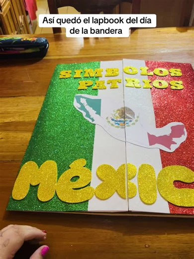 Lapbook Creativo sobre el Día de la Bandera