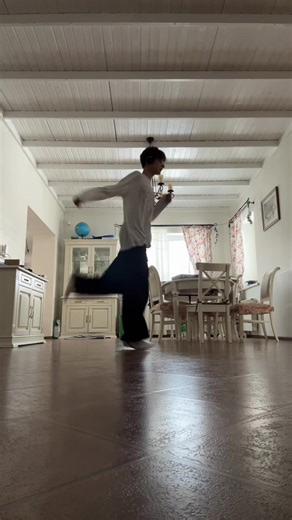 Jumpstyle Dance: A Guide to Hard Jump Techniques