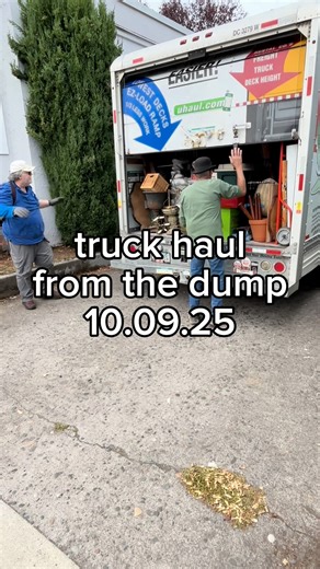 14K views · 254 reactions | 10/9 It’s truck day, trash pandas! 劣♻️...