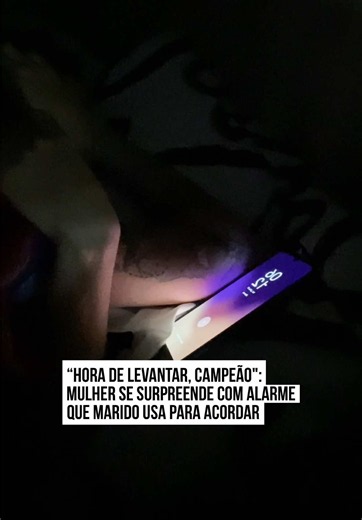 🤣⏰ HORA DE LEVANTAR Isa mostrou aos seguidores o despertador usado pelo marido para começar o dia. Em vez do tradicional toque de celular, o #alarme reproduz a voz de #CristianoRonaldo com frases motivacionais como “hora de levantar, campeão” e “farmar um pouco de aura”. O áudio inusitado chamou a atenção dos internautas pelo jeito divertido que o marido encontrou para espantar o sono e começar o dia no clima de motivação. E você, usaria um alarme desses para acordar? #Metrópoles 🤳 _isa_ls_ (i